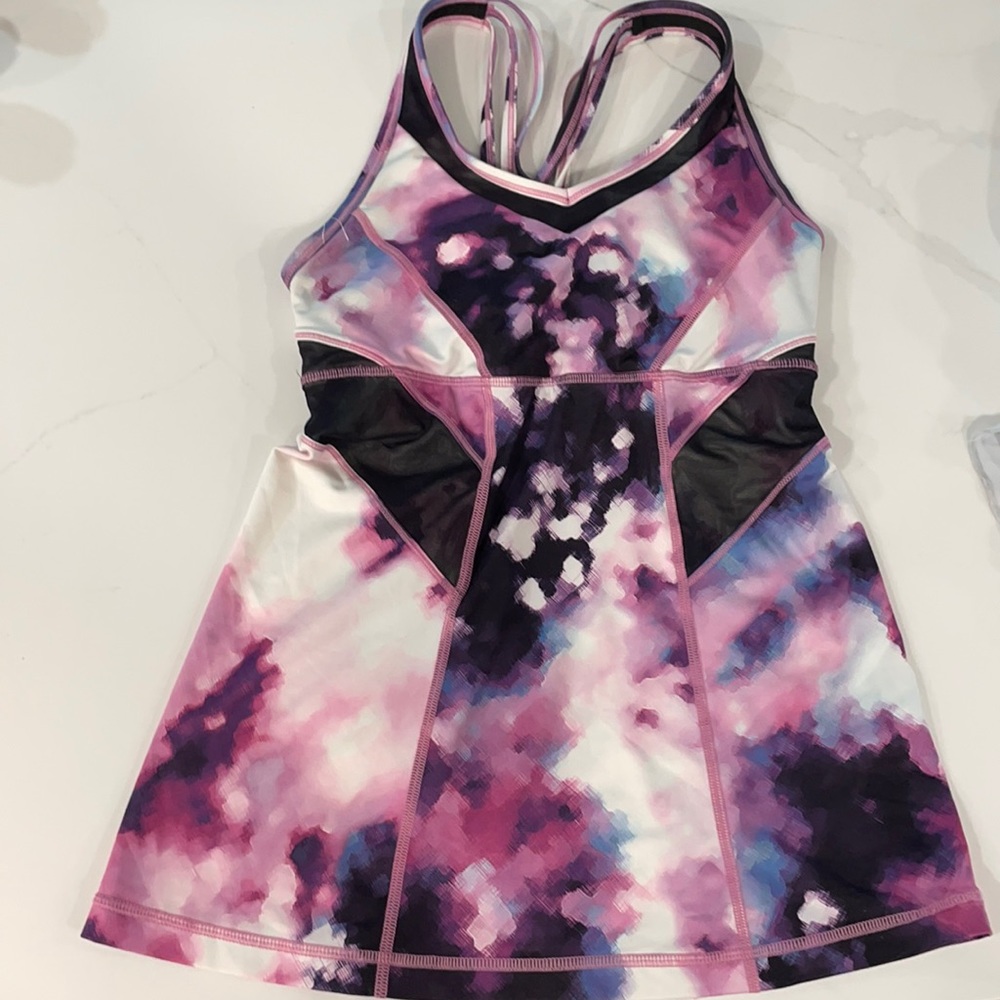 Lululemon tank top